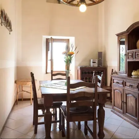 Casale Fonte Delle Pietre 度假居